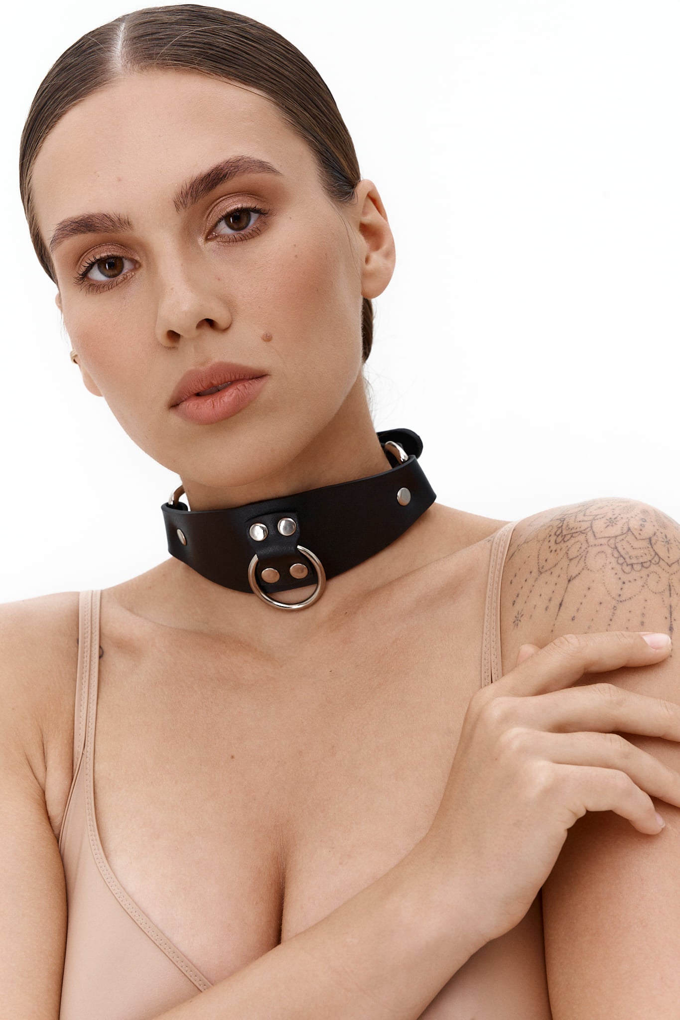 Leather Choker Lily