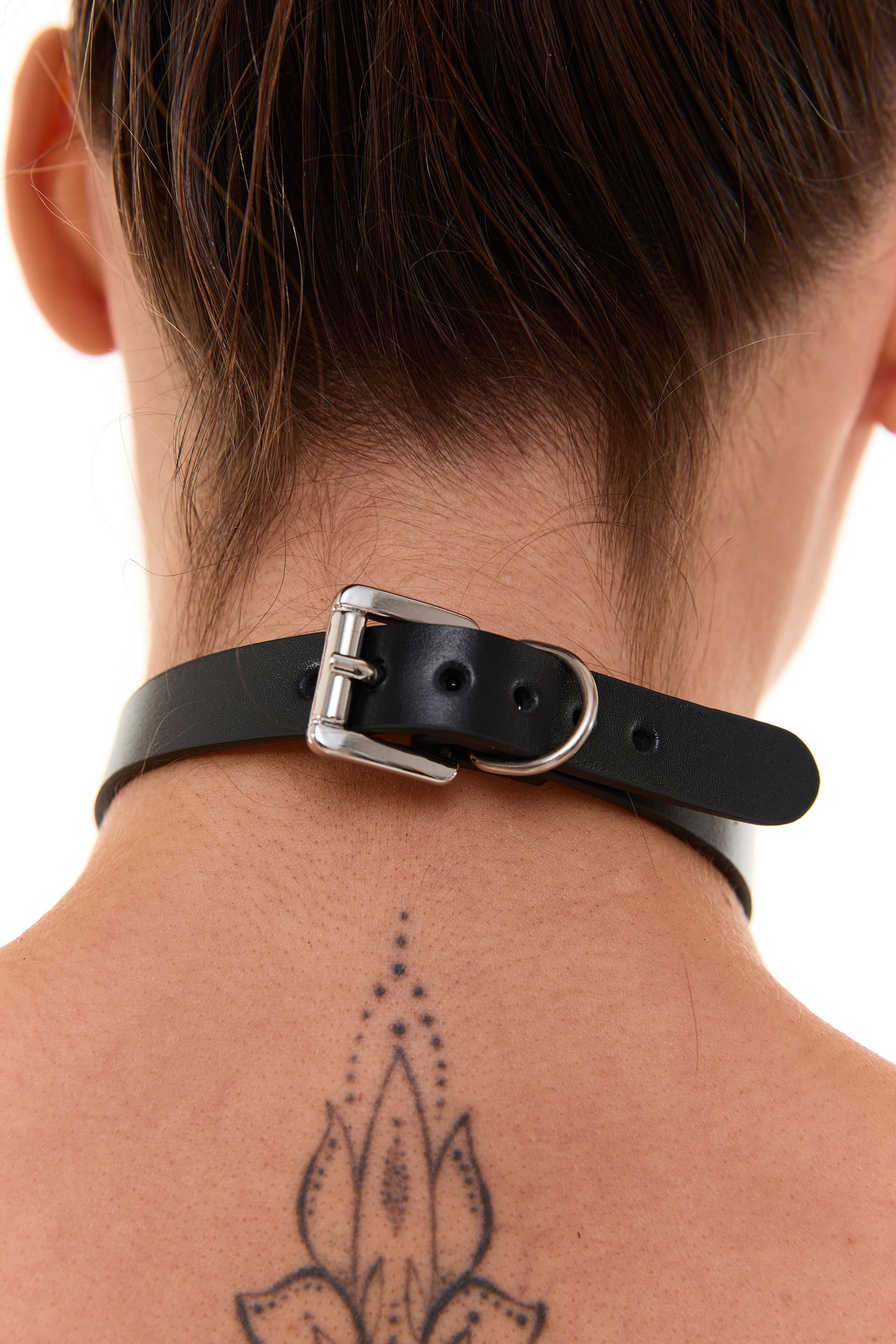 Leather Choker with Ring Amara