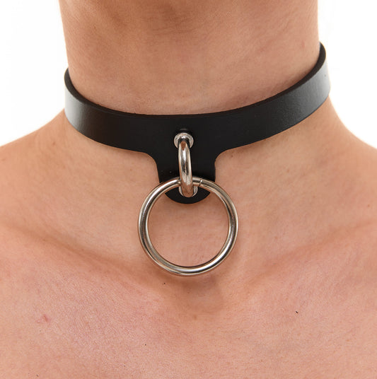 Leather Choker with Ring Amara